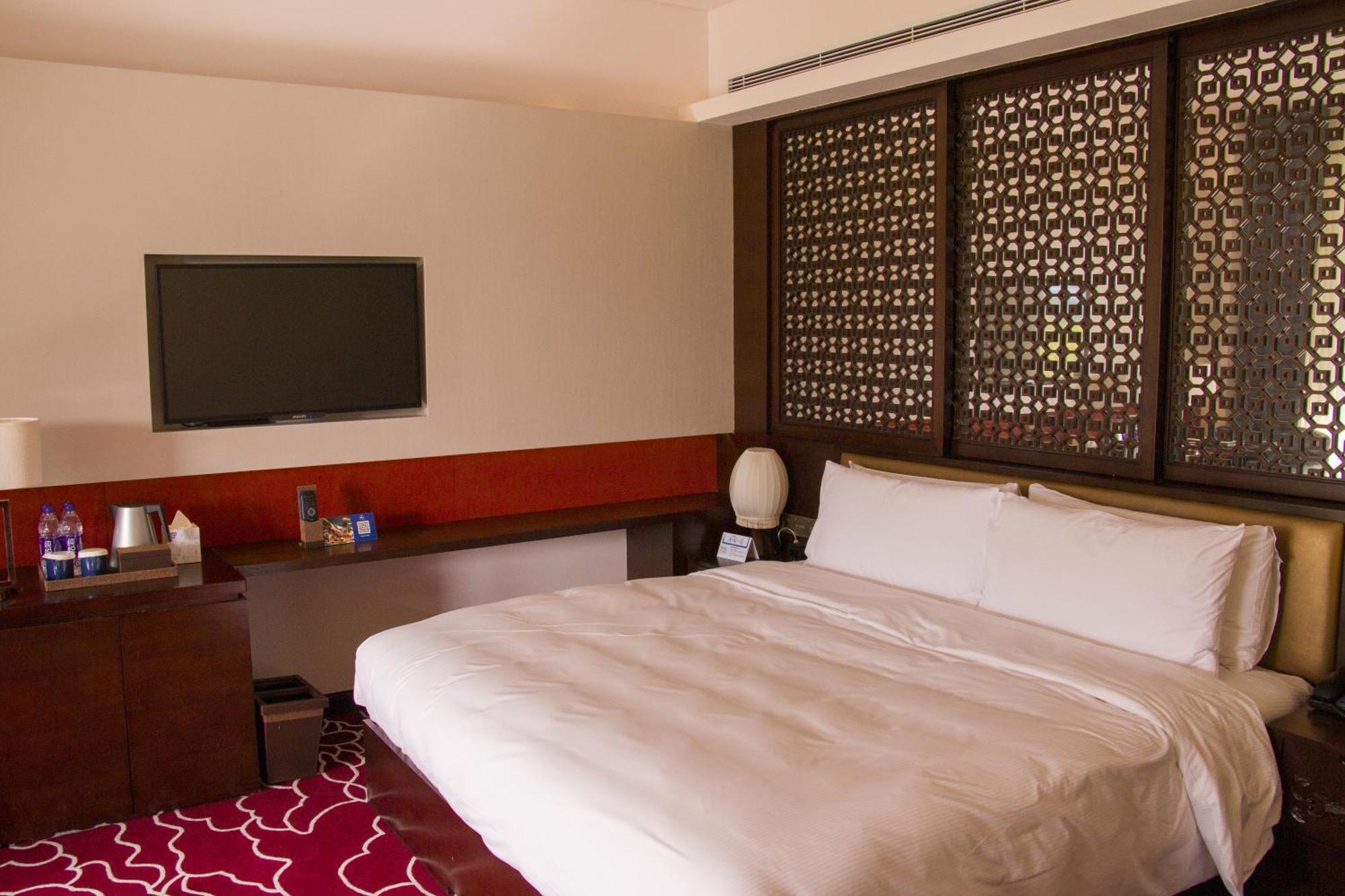 Hilton Linzhi Resort Nyingcse Kültér fotó