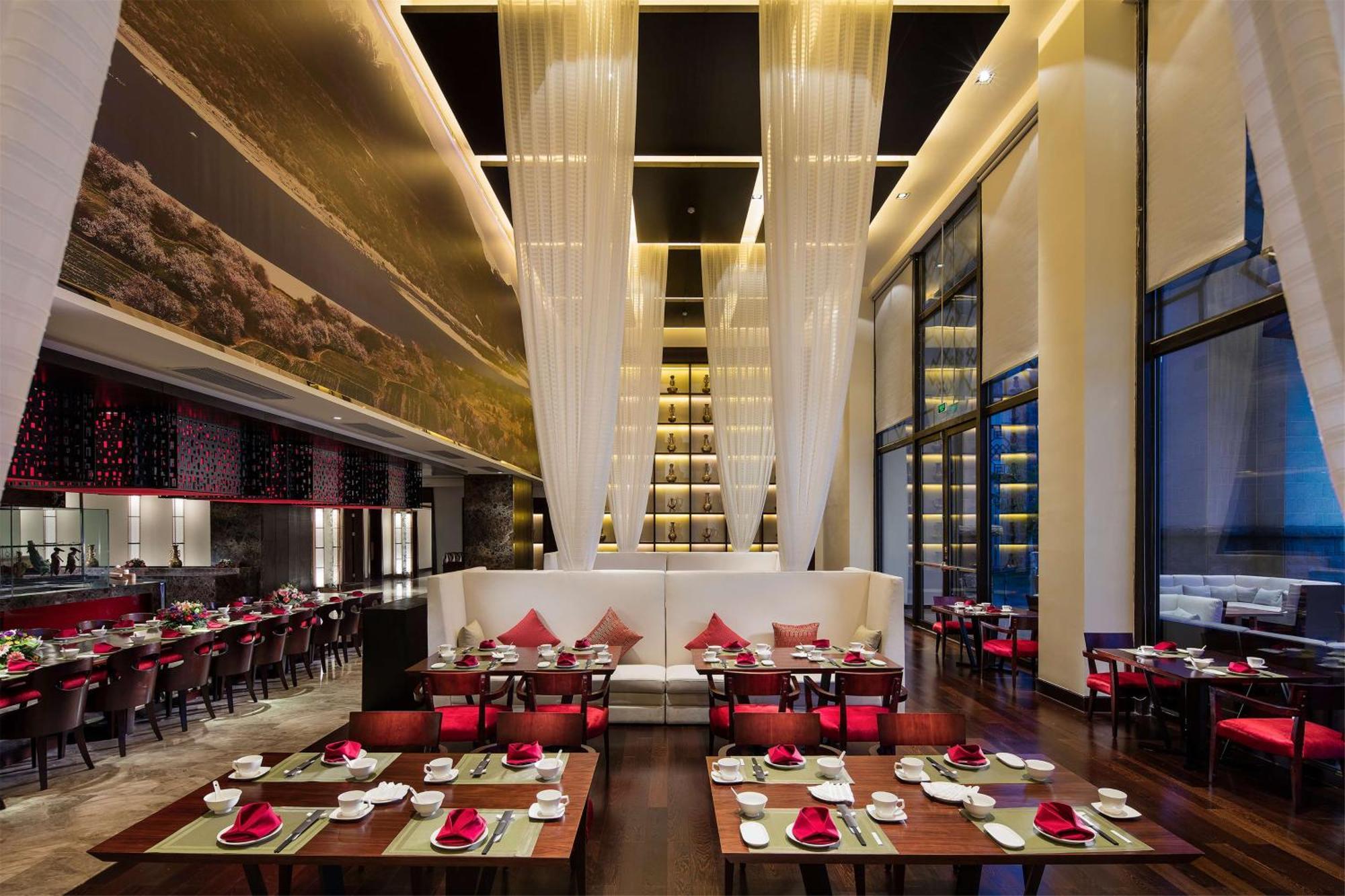 Hilton Linzhi Resort Nyingcse Kültér fotó